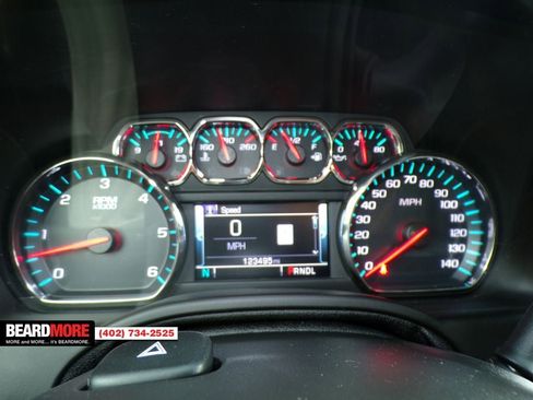 Used 2018 Chevrolet Suburban Premier image 40