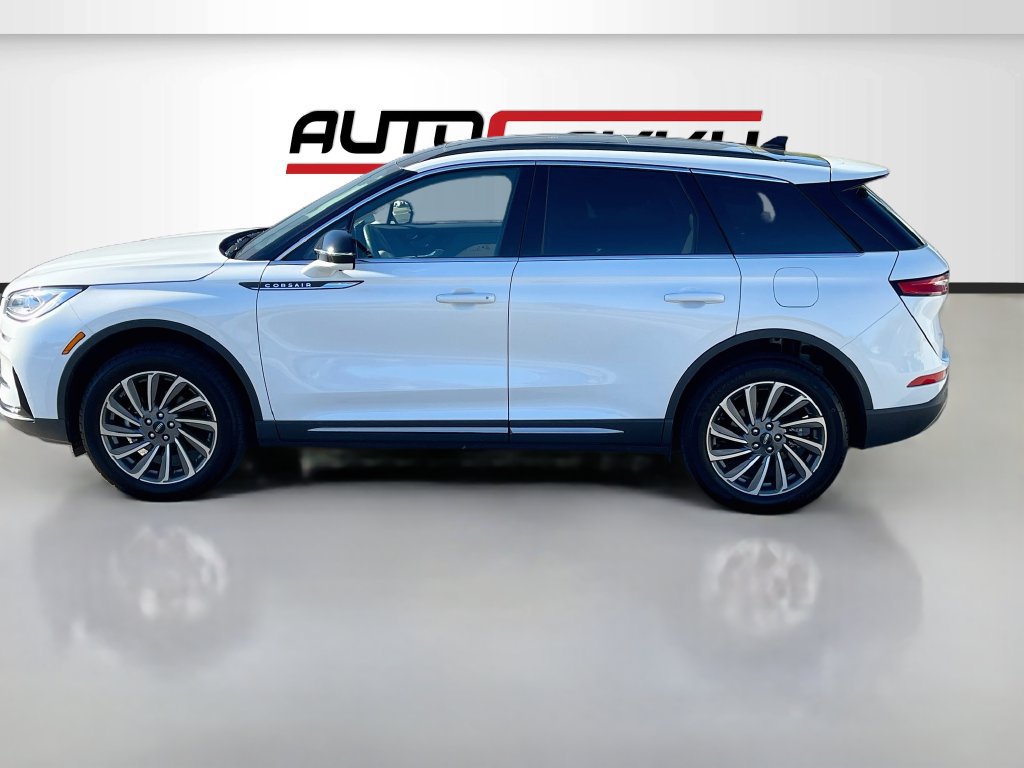Used 2026 Lincoln Corsair Reserve AWD/4WD image 4