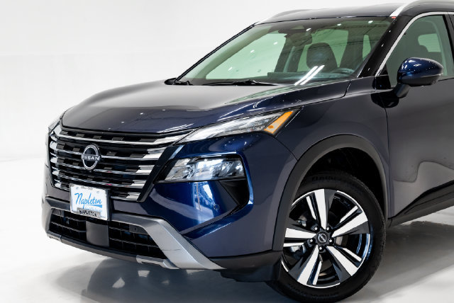 Used 2026 Nissan Rogue SL AWD/4WD image 4