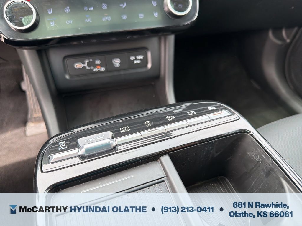 Used 2025 Hyundai Tucson Limited AWD/4WD image 35