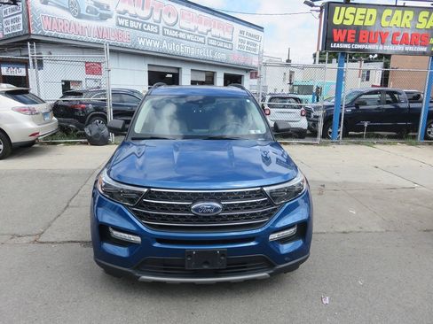 Used 2020 Ford Explorer XLT w/ Equipment Group 202A AWD/4WD image 7