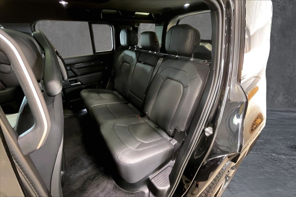 Certified 2025 Land Rover Defender 110 V8 AWD/4WD image 23