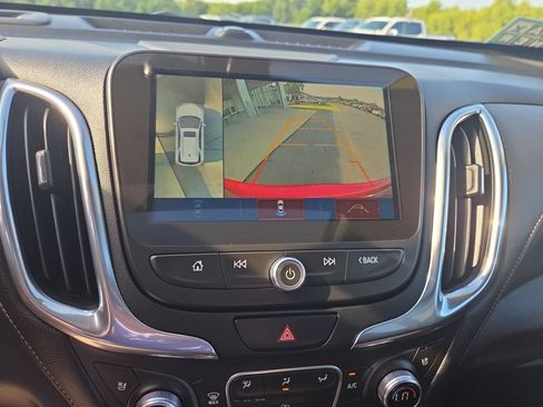 Certified 2018 Chevrolet Equinox Premier FWD image 19