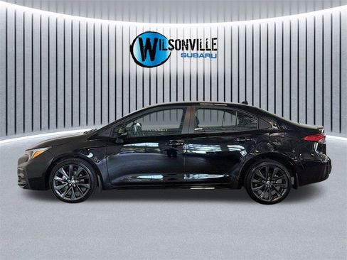 Used 2025 Toyota Corolla SE image 16