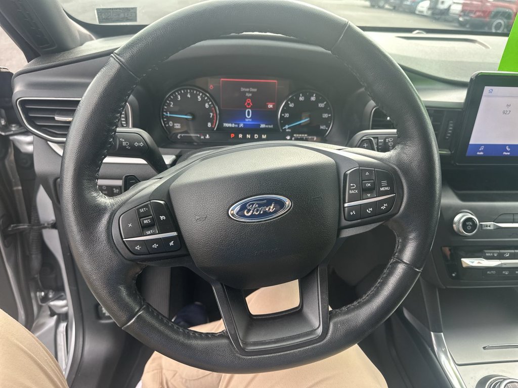 Used 2020 Ford Explorer XLT w/ Equipment Group 202A AWD/4WD image 21