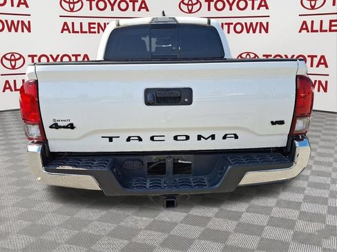 Used 2023 Toyota Tacoma SR5 w/ Black Out Package (TMS) AWD/4WD image 7