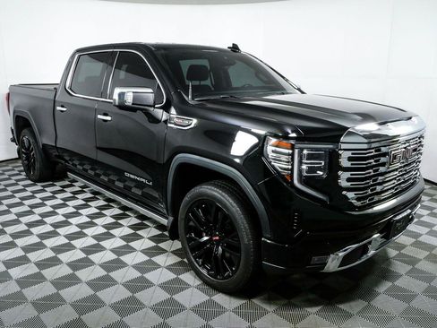 Used 2023 GMC Sierra 1500 Denali w/ Denali Reserve Package AWD/4WD image 1