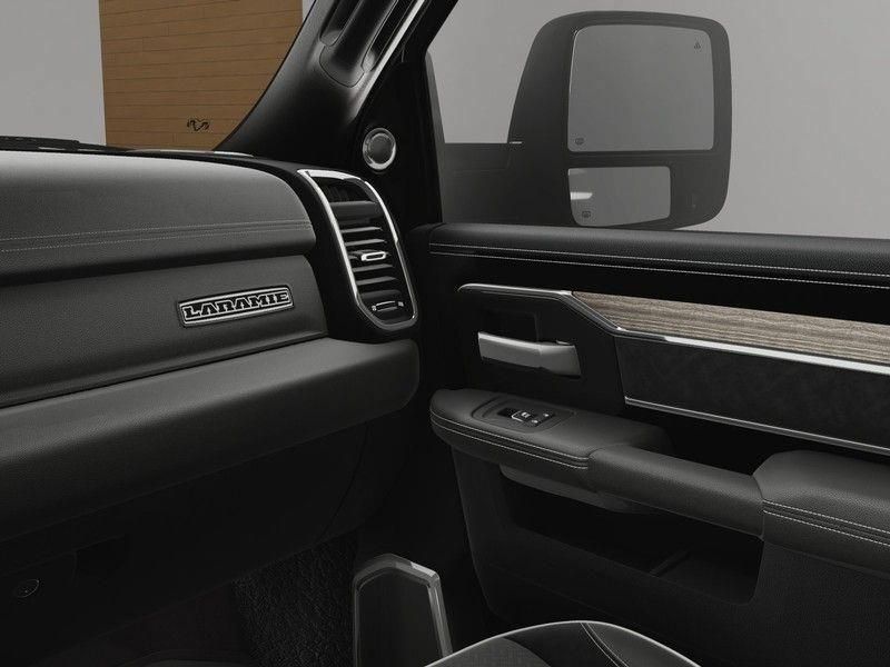 New 2025 RAM 2500 Laramie AWD/4WD image 20