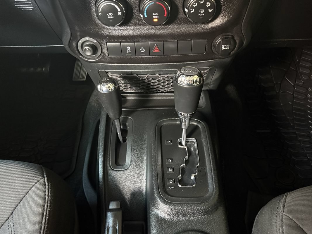 Used 2018 Jeep Wrangler Unlimited Sport S AWD/4WD image 13