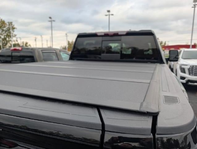 Used 2021 GMC Sierra 2500 AT4 w/ AT4 Premium Plus Package AWD/4WD image 12