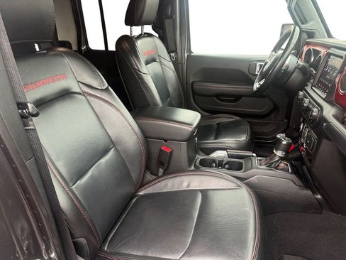 Used 2020 Jeep Gladiator Rubicon w/ Dual Top Group image 17