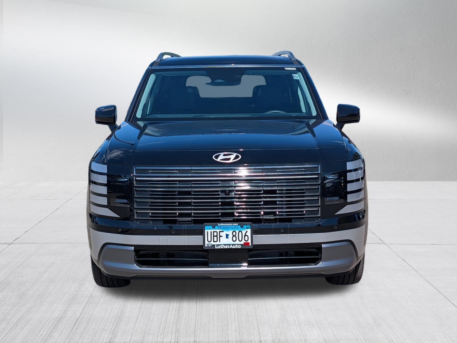 Certified 2026 Hyundai Palisade Limited AWD/4WD image 2