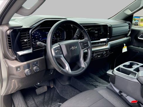 Used 2024 Chevrolet Silverado 1500 RST w/ Rally Edition RWD image 18