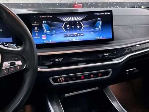 Used 2024 BMW X5 sDrive40i image 9