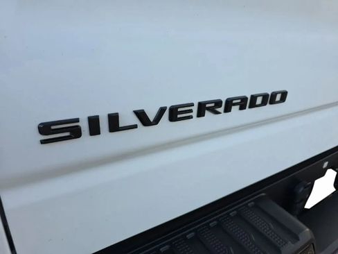 Used 2023 Chevrolet Silverado 1500 Custom Trail Boss w/ LPO, Dark Essentials Package AWD/4WD image 12