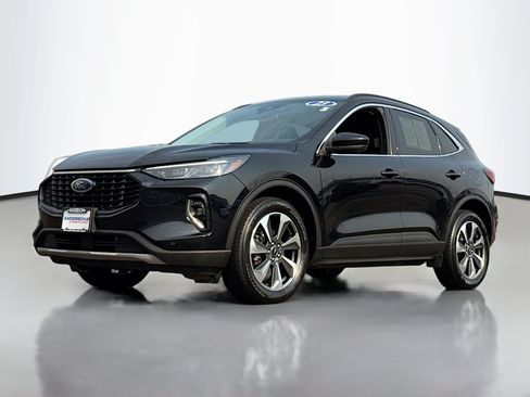 Used 2023 Ford Escape Platinum AWD/4WD image 12