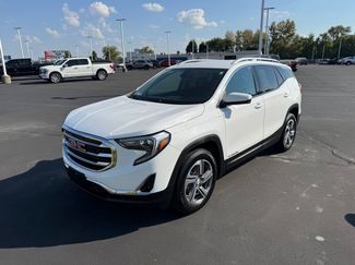 Used 2021 GMC Terrain SLT image 1