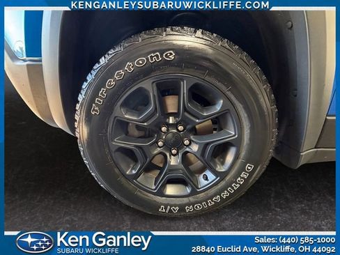 Used 2021 Jeep Cherokee Trailhawk AWD/4WD image 25