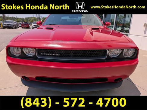 Used 2013 Dodge Challenger SXT w/ Sound Group RWD image 14