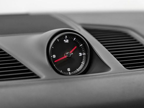 Used 2019 Porsche Cayenne image 24