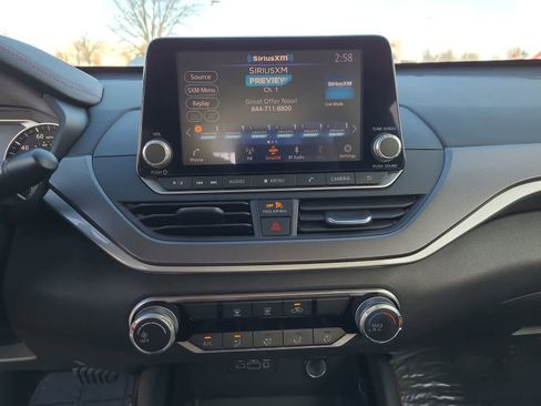 Used 2023 Nissan Altima 2.5 SR image 24