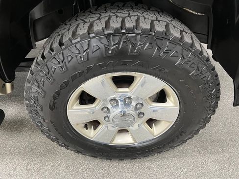 Used 2014 RAM 2500 Longhorn w/ Convenience Group AWD/4WD image 18