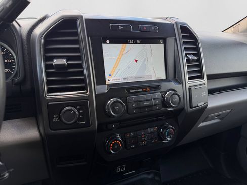 Used 2017 Ford F150 XLT w/ Equipment Group 302A Luxury AWD/4WD image 15
