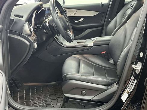 Used 2021 Mercedes-Benz GLC 300 4MATIC image 15