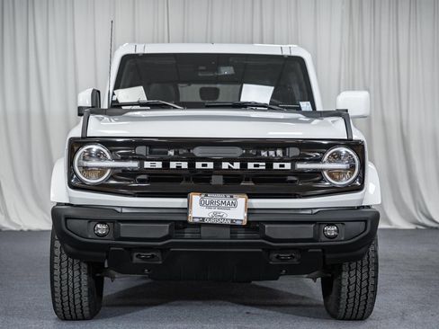 Used 2025 Ford Bronco Outer Banks image 2