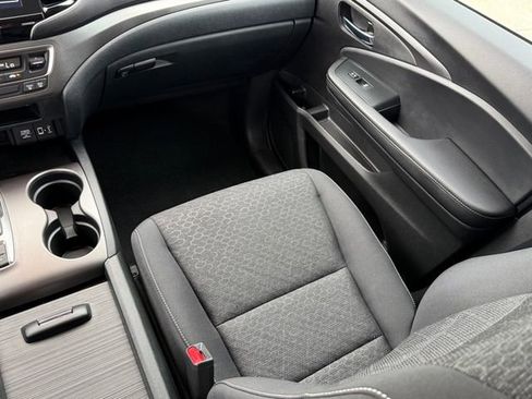Used 2023 Honda Ridgeline Sport image 23