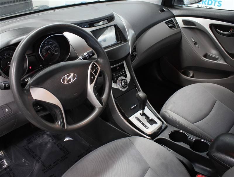 Used 2013 Hyundai Elantra GLS FWD image 7