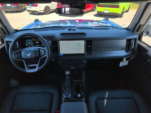 New 2025 Ford Bronco Badlands w/ Sasquatch Package image 14