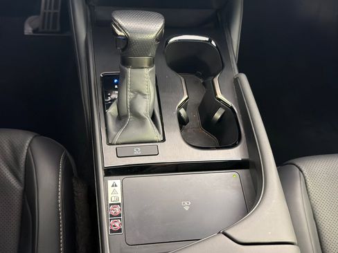 Used 2023 Lexus ES 350 F Sport w/ Accessory Package (Z2) image 17