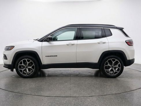 Used 2025 Jeep Compass Limited image 5