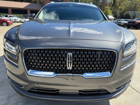 Used 2021 Lincoln Nautilus Reserve w/ Equipment Group 201A image 9