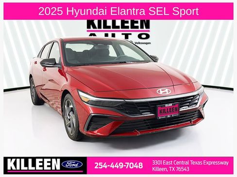 Used 2025 Hyundai Elantra Sport image 1