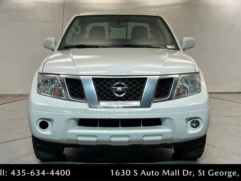 Used 2018 Nissan Frontier PRO-4X AWD/4WD image 8