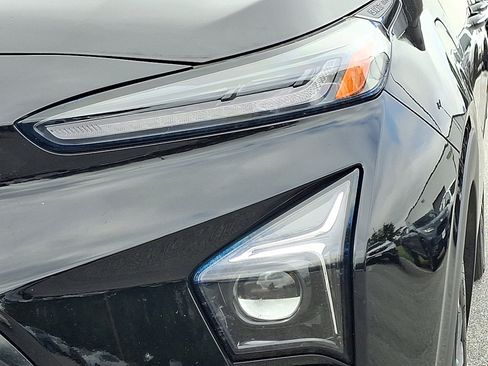 Used 2022 Chevrolet Bolt EUV Premier image 9