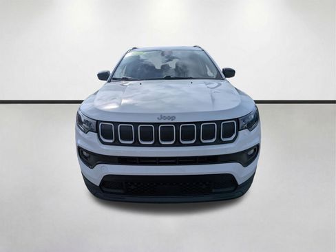 Used 2022 Jeep Compass Latitude image 9