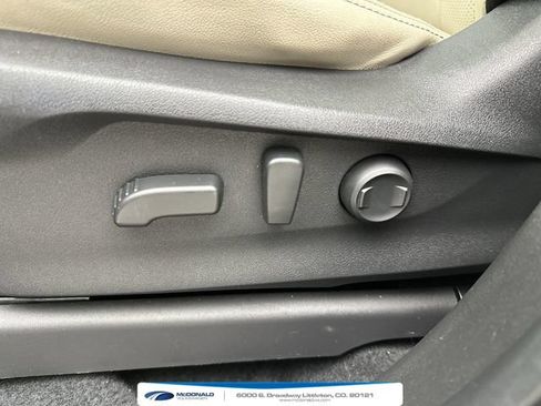 Used 2019 Subaru Ascent Limited AWD/4WD image 12