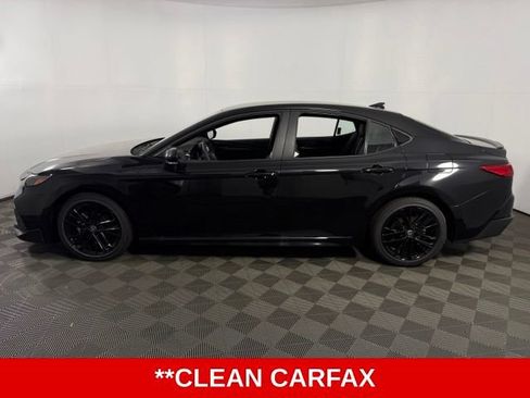 Used 2026 Toyota Camry SE FWD image 5