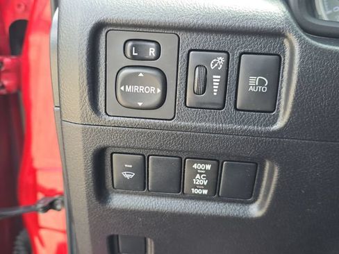 Used 2020 Toyota 4Runner TRD Off-Road AWD/4WD image 26