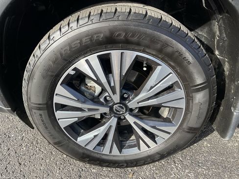 Used 2021 Nissan Rogue SV image 31