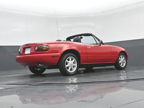 Used 1990 MAZDA MX-5 Miata RWD image 34