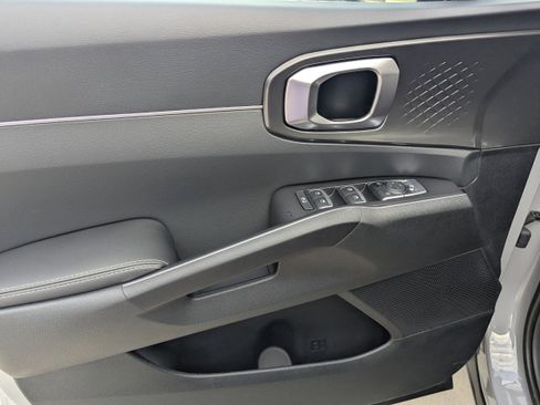 New 2026 Kia Sorento S image 9