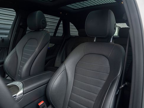 Used 2020 Mercedes-Benz GLC 43 AMG 4MATIC image 5