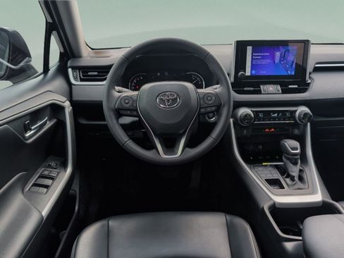 Used 2024 Toyota RAV4 XLE Premium AWD/4WD image 29