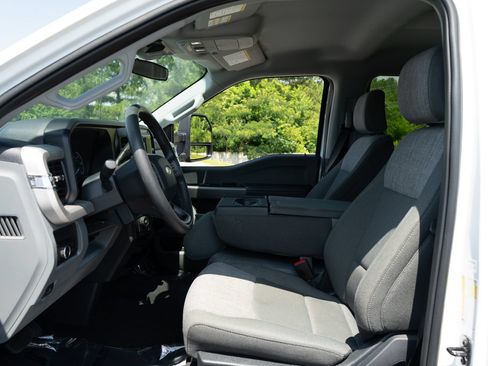 Used 2026 Ford F250 XLT AWD/4WD image 14