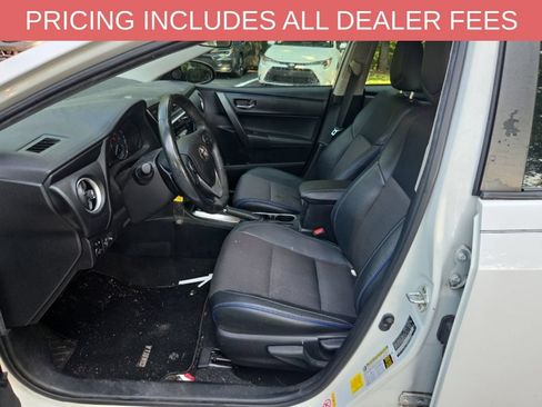 Used 2019 Toyota Corolla SE FWD image 6