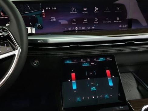 Certified 2026 Cadillac Escalade ESV Platinum Sport image 16